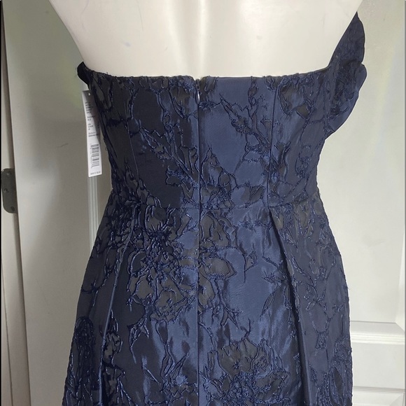 1 Antonio Melani dress.
BLACK FRIDAY DEALS CHECK OUT MY CLOSET - Picture 5 of 11